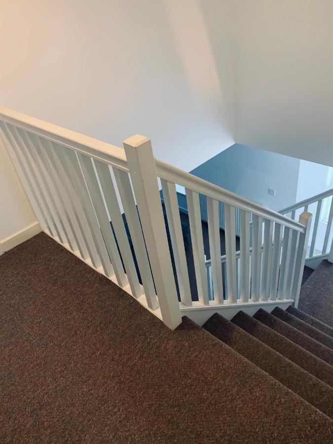 Cliffview Apartment Арброт Екстериор снимка